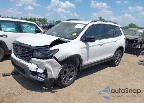 2024 Honda Passport Awd Trailsport from USA, damaged, VIN 5FNYF8H62RB016417